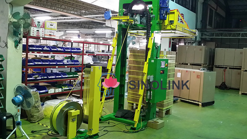 Máquina flejadora automática completa de paletas horizontales