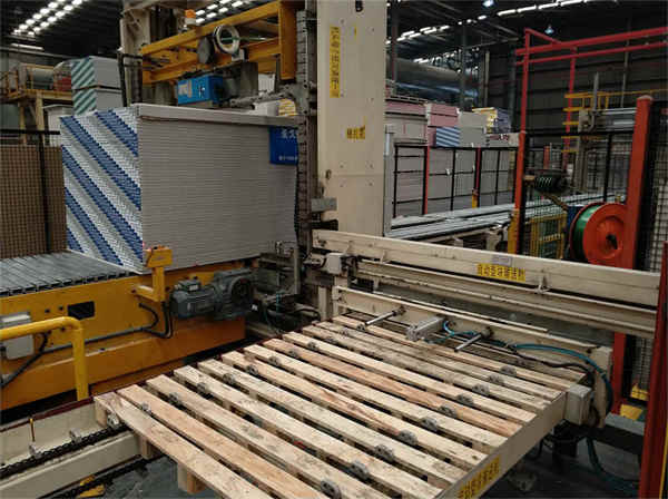 Flejadoras de paletas verticales completamente automáticas