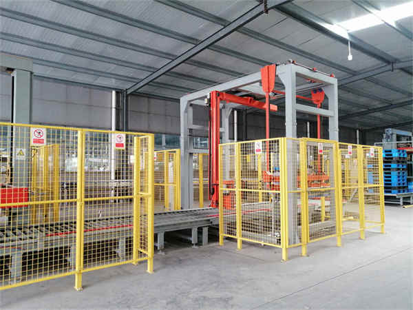 ZL1800FZ-PL Envolvedora de film estirable con brazo giratorio