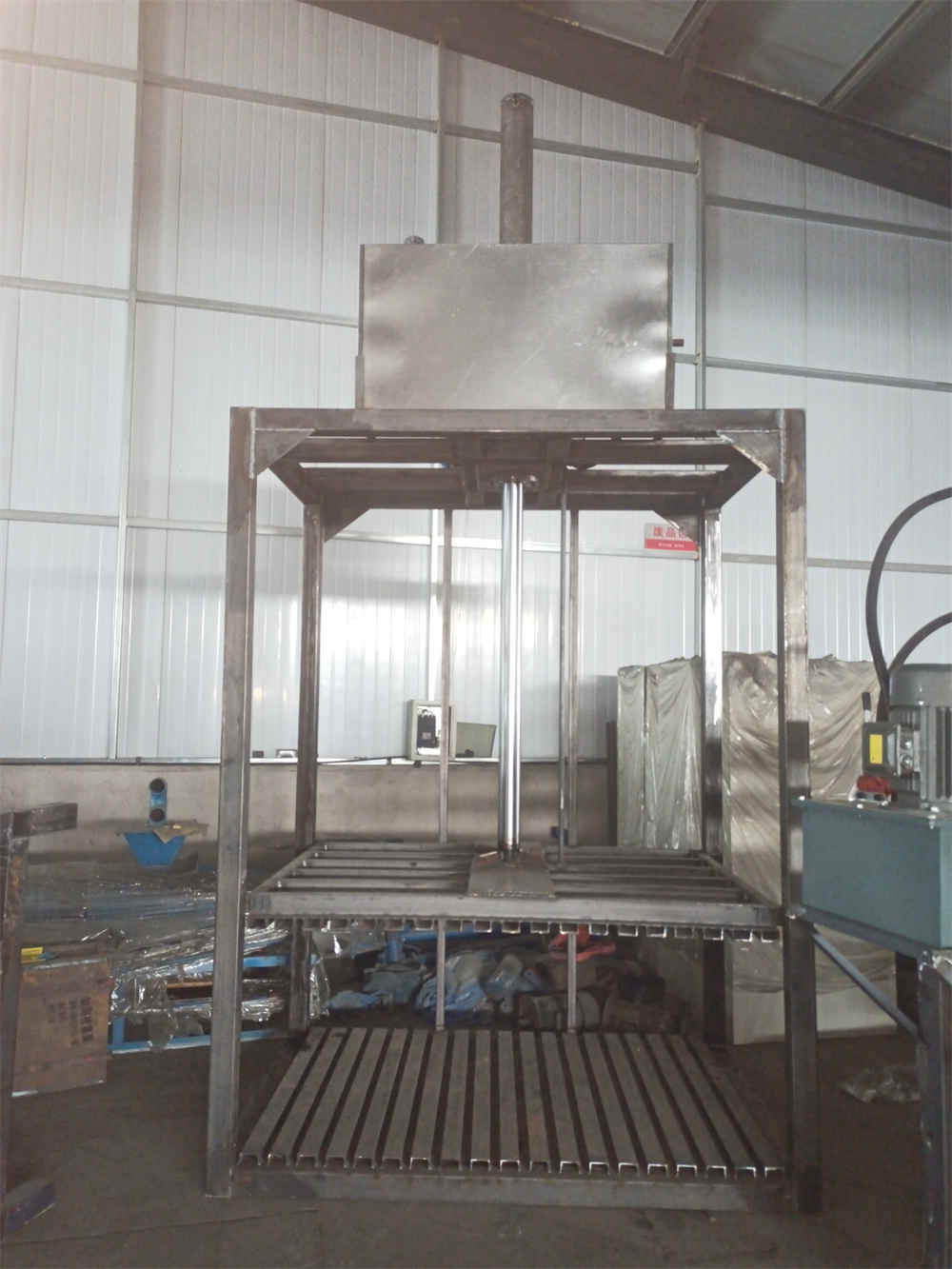 Máquina empacadora hidráulica completamente automática