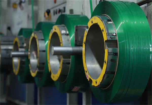 Cinta flejadora de rollo de banda de PET de ventas calientes para ventas Hot Sales PET Band Roll Strapping Tape For Sales