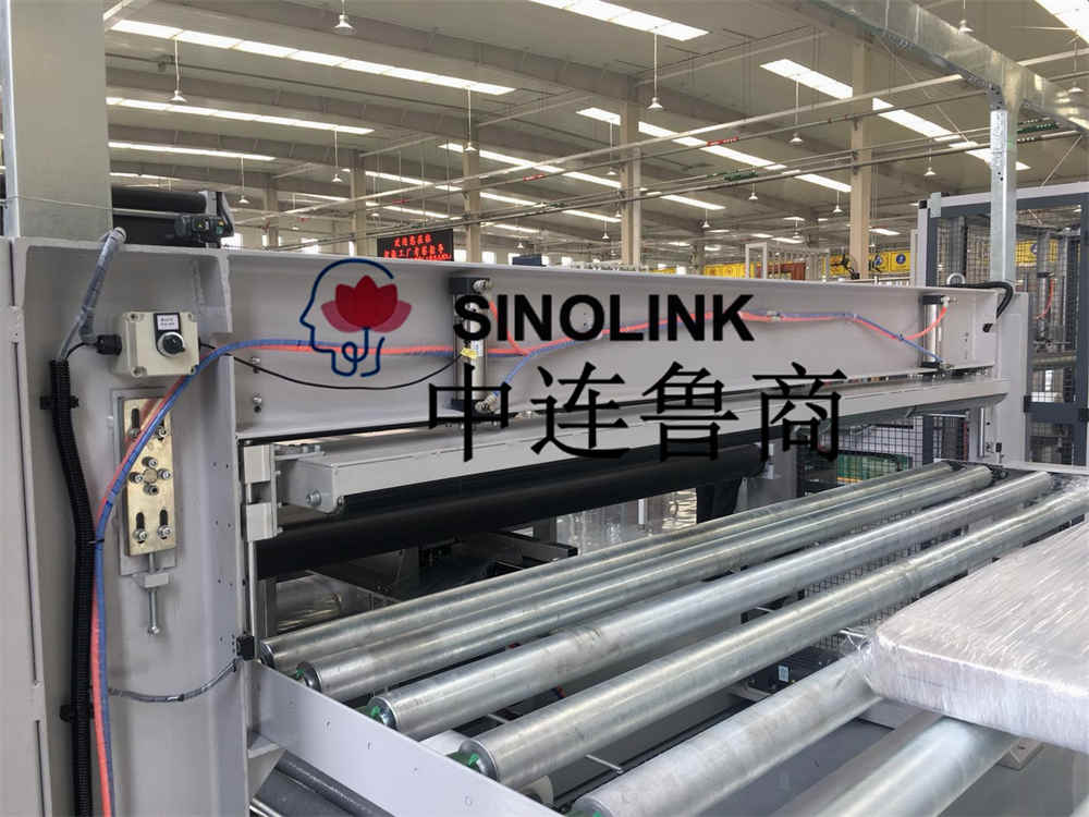 Máquina automática de envasado de bobinado de envoltura horizontal ancha para puertas y ventanas Automatic Door And Window Wide Horizontal Wrapping Winding Packaging Machine