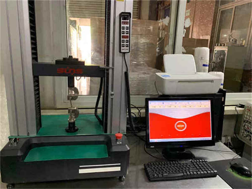 Ventas calientes 20um/25um que envuelven la película estirable del uso de la mano del PE Hot Sales 20um/25um Wrapping PE Hand Use Stretch Film