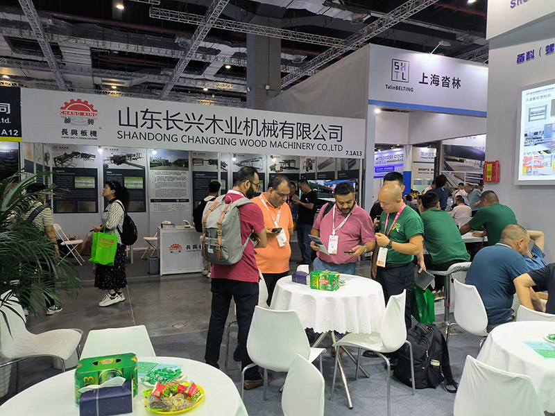 Feria internacional de maquinaria para muebles y maquinaria para trabajar la madera de Shanghai Shanghai International Furniture Machinery&Woodworking Machinery Fair